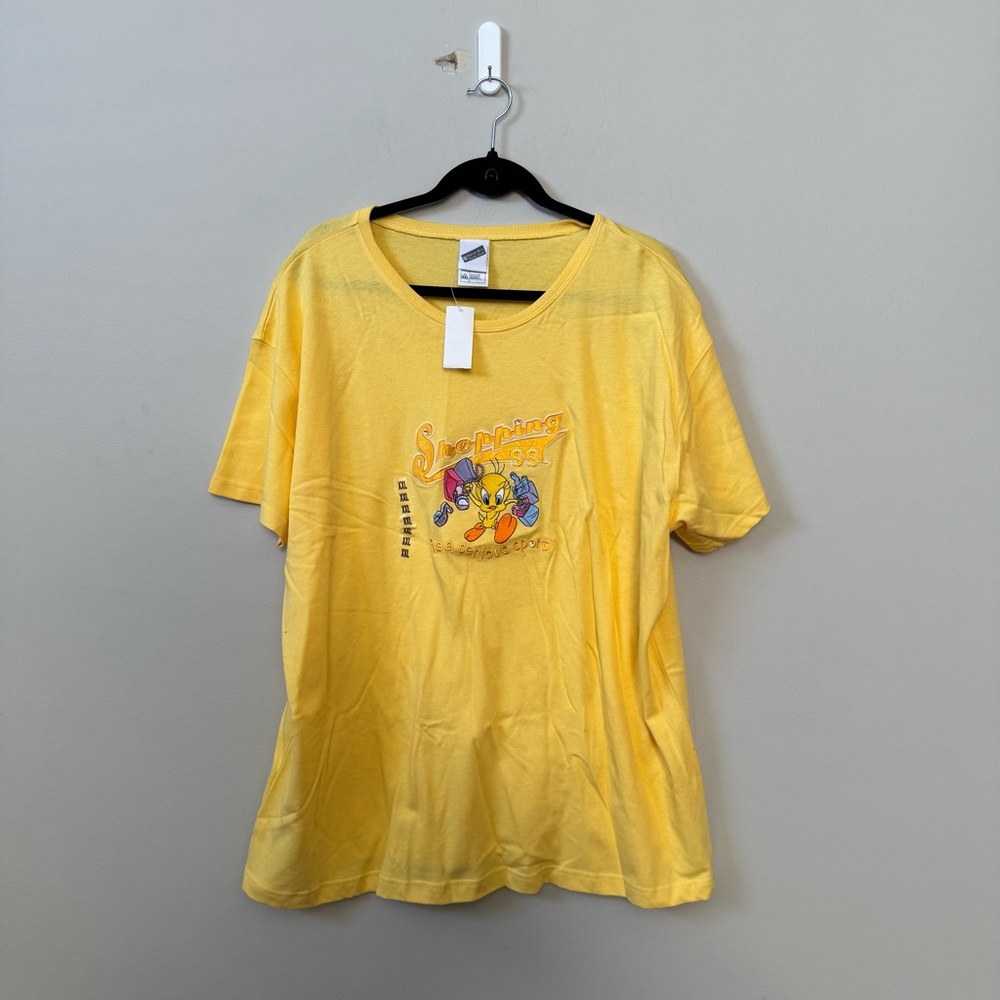 Looney tunes Warner bros (NWT) Tweety bird Shopping is a serious sport t-shirt